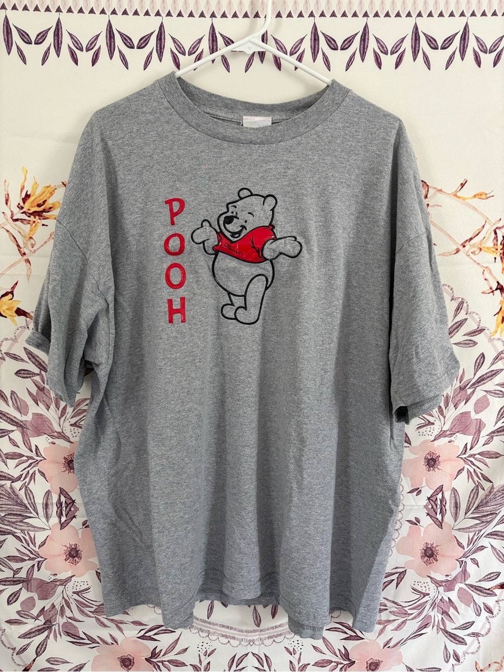 Vintage Winnie the Pooh Gray Tee with Red Pop Up Logo